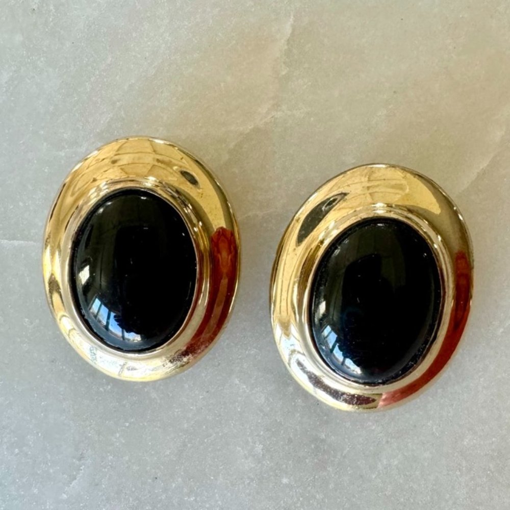 Liz Claiborne Black and Gold Tone Clip on Earrings